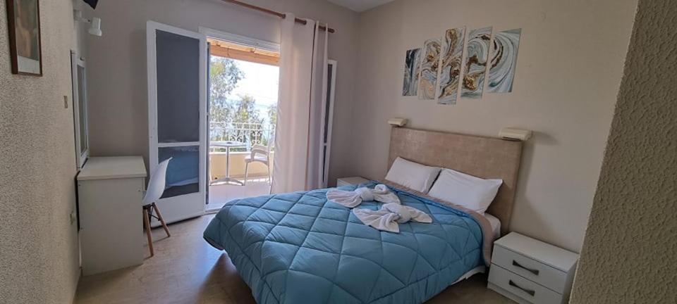 Ionian Mare Aparthotel Ájosz Joánisz Periszterón Kültér fotó