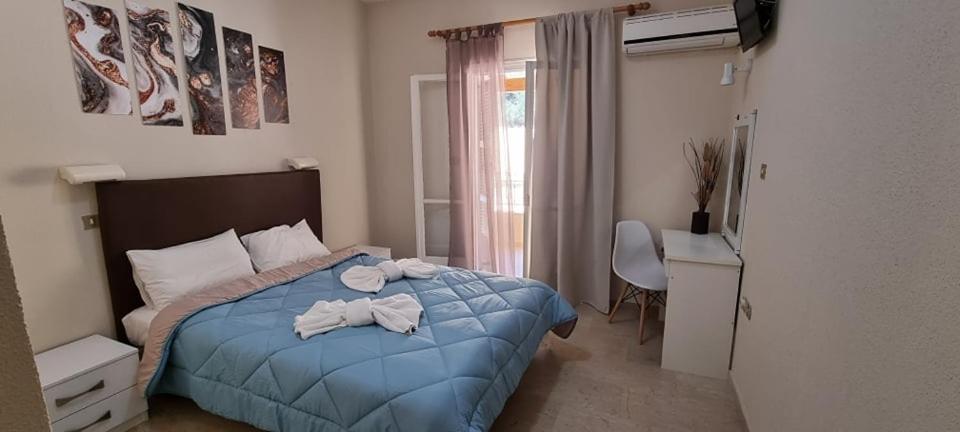 Ionian Mare Aparthotel Ájosz Joánisz Periszterón Kültér fotó