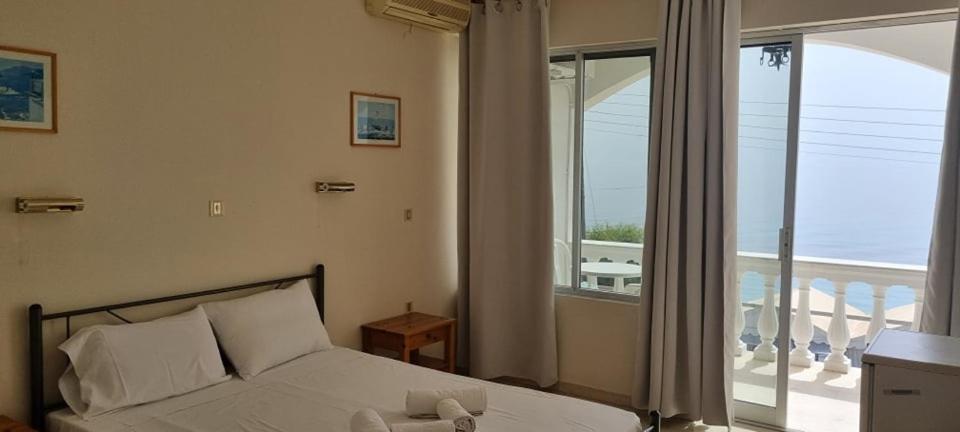 Ionian Mare Aparthotel Ájosz Joánisz Periszterón Kültér fotó