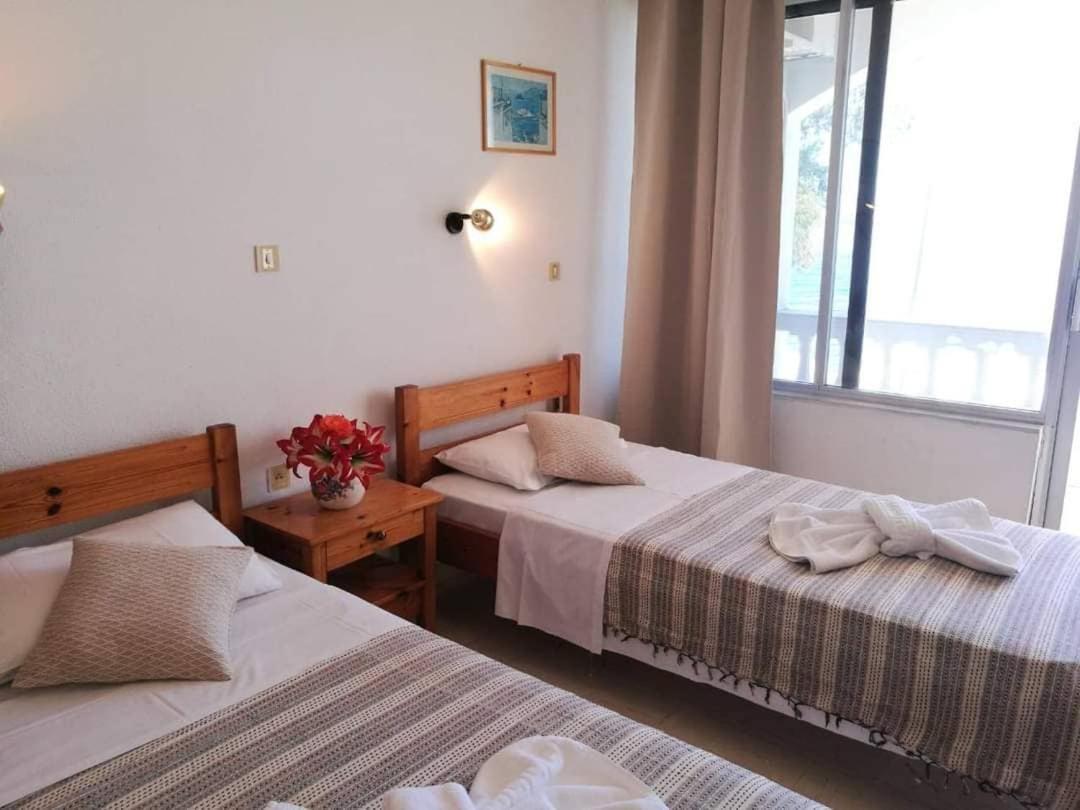 Ionian Mare Aparthotel Ájosz Joánisz Periszterón Kültér fotó