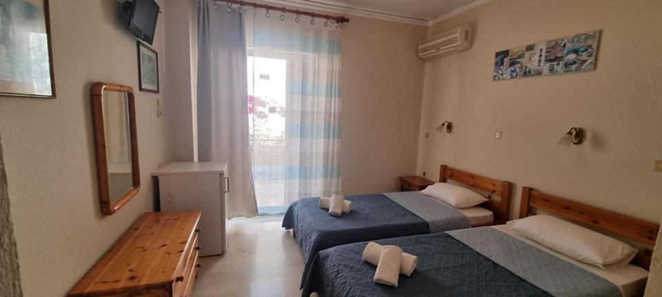 Ionian Mare Aparthotel Ájosz Joánisz Periszterón Kültér fotó