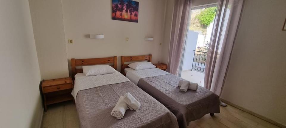 Ionian Mare Aparthotel Ájosz Joánisz Periszterón Kültér fotó